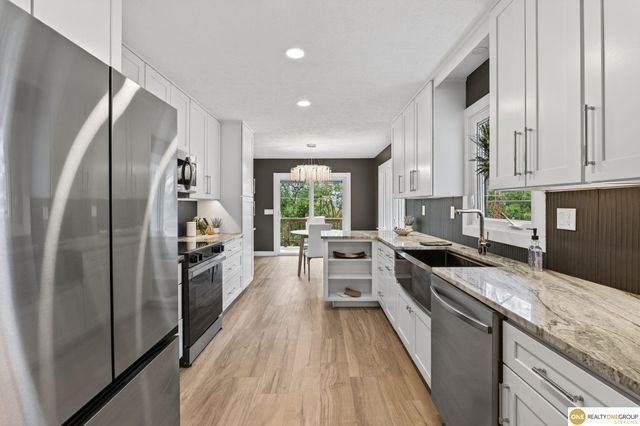 4732 Manchester Drive, Omaha, NE 68152