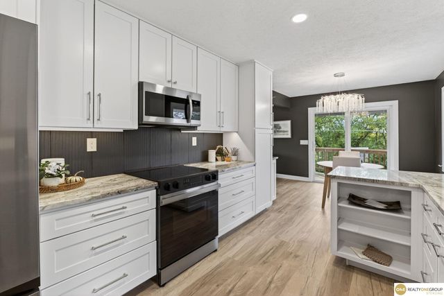 4732 Manchester Drive, Omaha, NE 68152