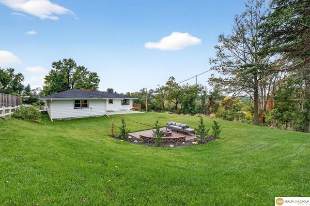 4732 Manchester Drive, Omaha, NE 68152