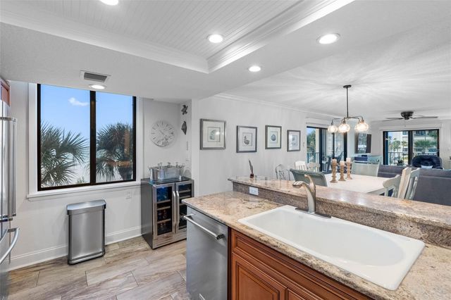 1480 GULF BOULEVARD 204, Clearwater Beach, FL 33767