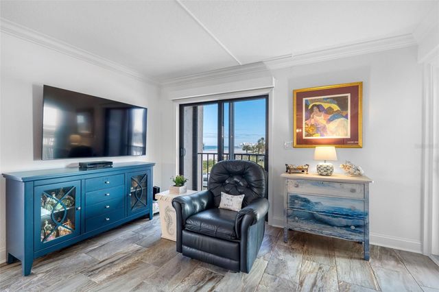 1480 GULF BOULEVARD 204, Clearwater Beach, FL 33767