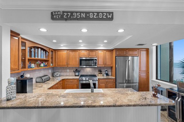 1480 GULF BOULEVARD 204, Clearwater Beach, FL 33767