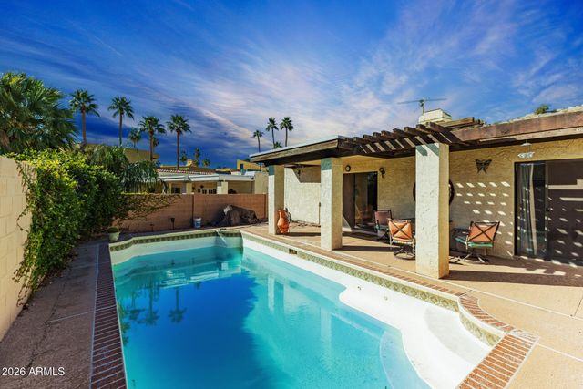 1709 E FRIER Drive, Phoenix, AZ 85020