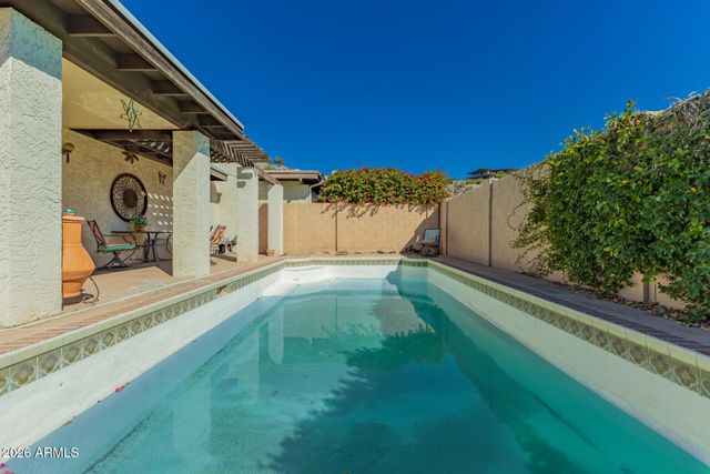 1709 E FRIER Drive, Phoenix, AZ 85020