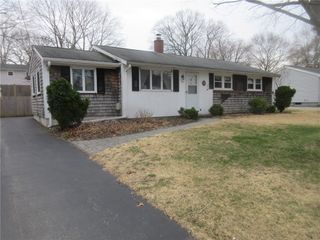70 Keeley Avenue, Warwick, RI 02886