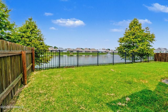 223 Santander Drive, Youngsville, LA 70592