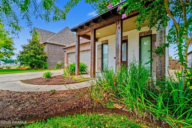 223 Santander Drive, Youngsville, LA 70592