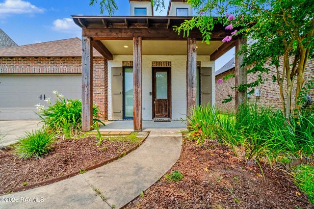 223 Santander Drive, Youngsville, LA 70592