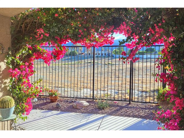 43305 Arizona Street, Palm Desert, CA 92211