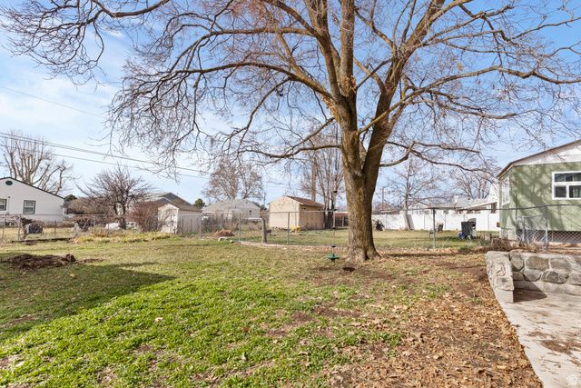 109 BEACON AVE, Layton, UT 84041