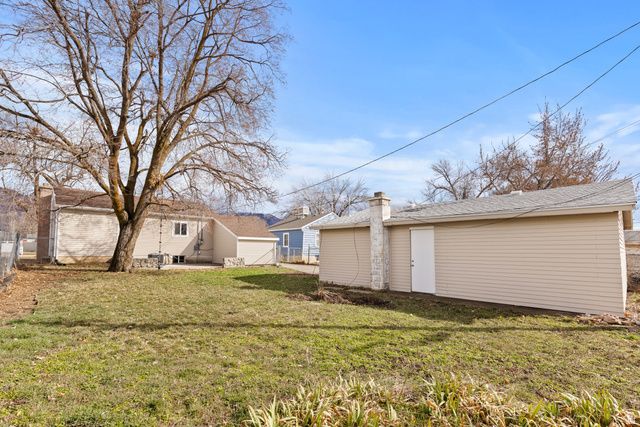 109 BEACON AVE, Layton, UT 84041