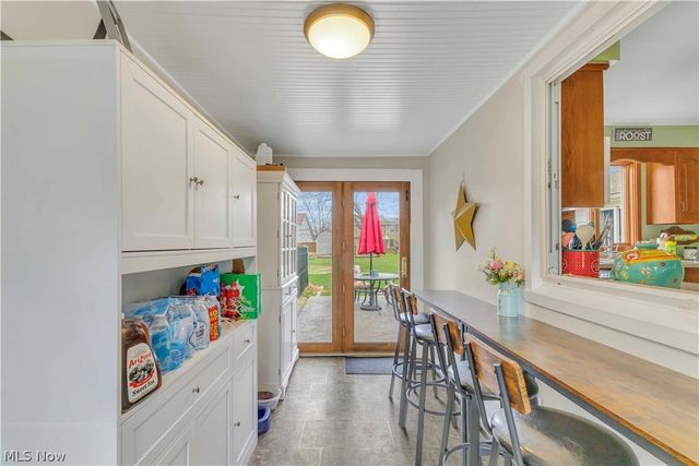 10273 E River Road, Elyria, OH 44035