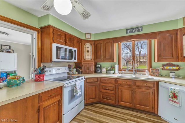 10273 E River Road, Elyria, OH 44035