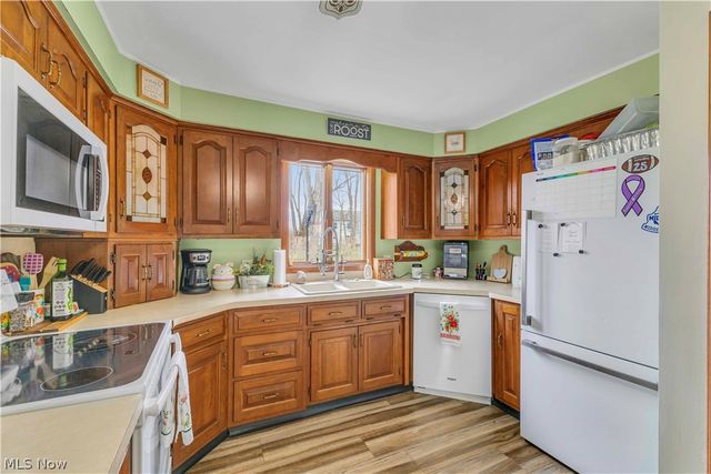 10273 E River Road, Elyria, OH 44035