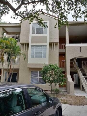 1865 Palm Cove Boulevard 9-106, Delray Beach, FL 33445