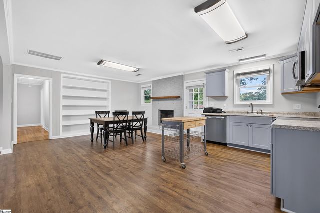 200 Creighton Drive, Taylors, SC 29687
