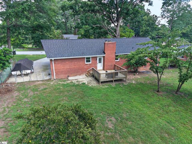 200 Creighton Drive, Taylors, SC 29687