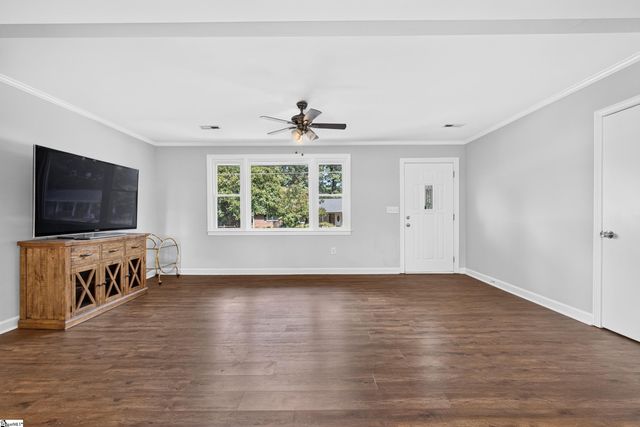 200 Creighton Drive, Taylors, SC 29687