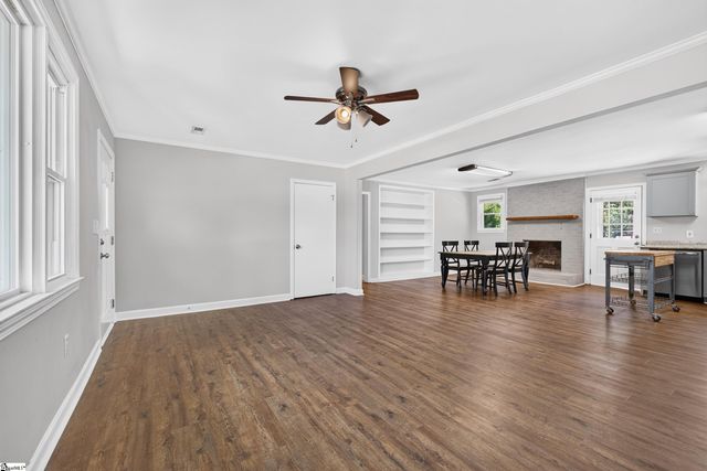 200 Creighton Drive, Taylors, SC 29687