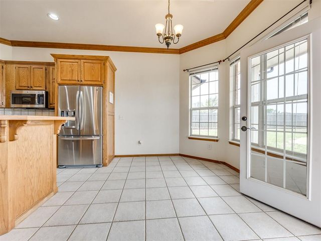 909 Whispering Creek Court, Piedmont, OK 73078