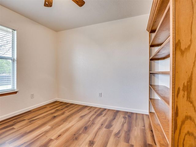 909 Whispering Creek Court, Piedmont, OK 73078