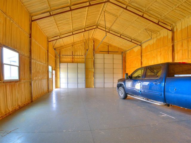 909 Whispering Creek Court, Piedmont, OK 73078