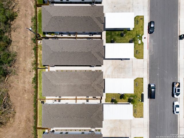 7810 N 58th Lane, Mission, TX 78573