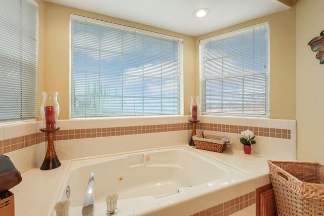 17266 Hillside Dr, Lodi, CA 95240