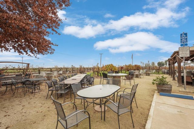 17266 Hillside Dr, Lodi, CA 95240