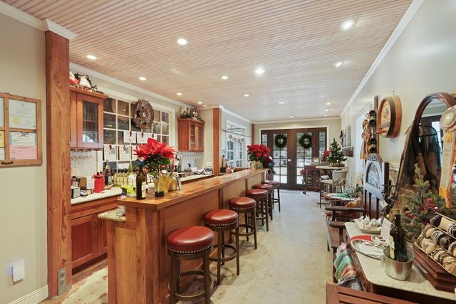 17266 Hillside Dr, Lodi, CA 95240