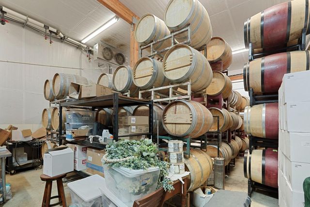 17266 Hillside Dr, Lodi, CA 95240