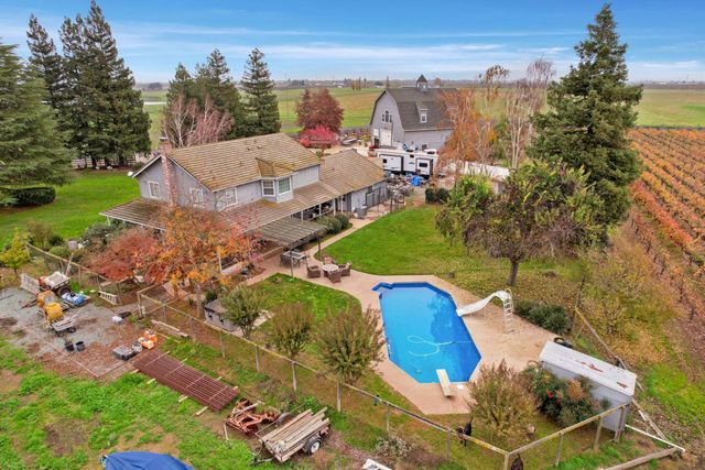 17266 Hillside Dr, Lodi, CA 95240