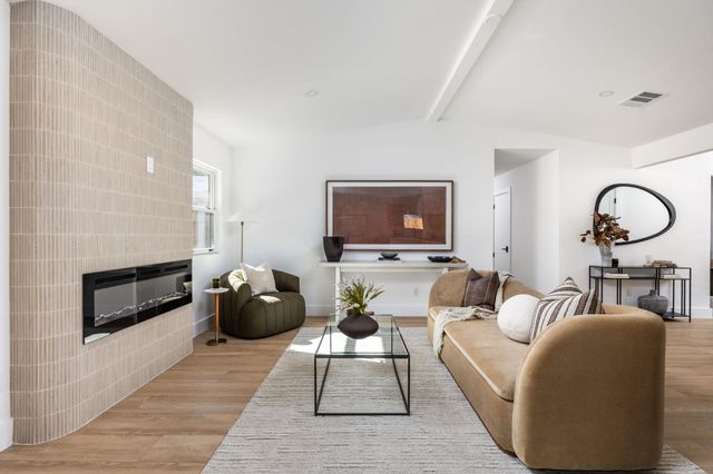 2105 Trede DR, Austin, TX 78745