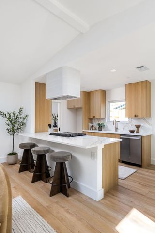 2105 Trede DR, Austin, TX 78745