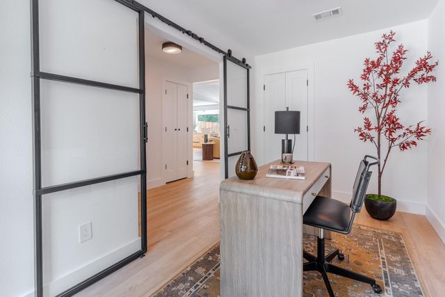 2105 Trede DR, Austin, TX 78745