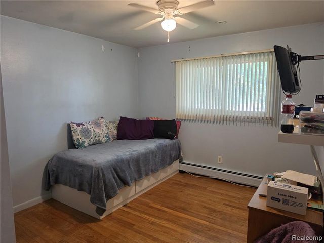 9971 Merriman Road, Livonia, MI 48150