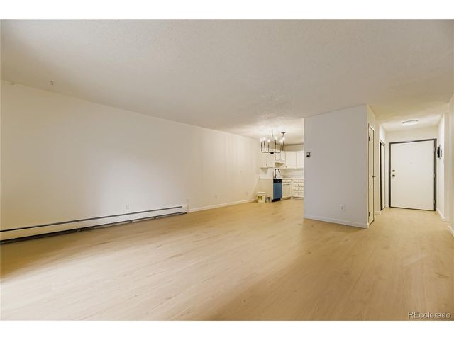 13500 E Cornell Ave 206, Aurora, CO 80014
