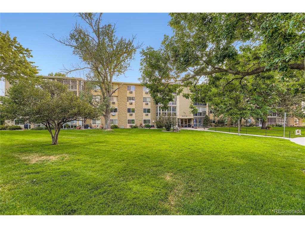 13500 E Cornell Ave 206, Aurora, CO 80014