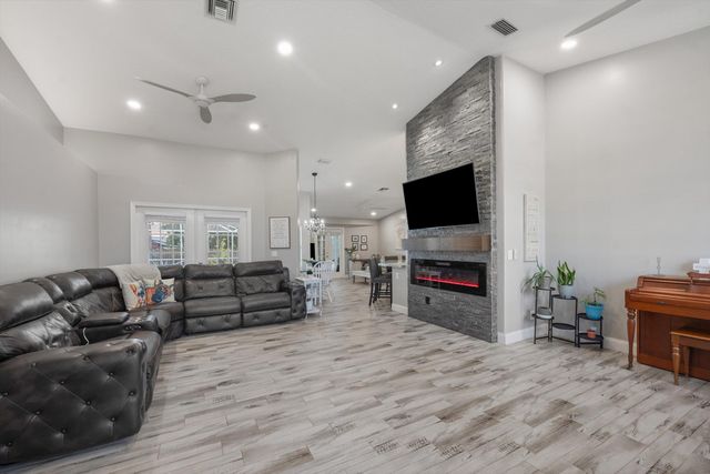 14862 85th Road N, The Acreage, FL 33470