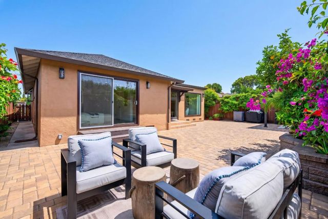 561 Worley Avenue, Sunnyvale, CA 94085