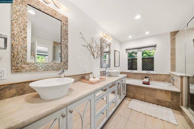 250 La Serena Ave, Alamo, CA 94507