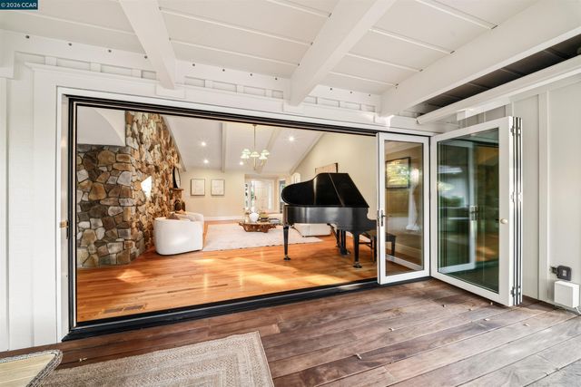 250 La Serena Ave, Alamo, CA 94507