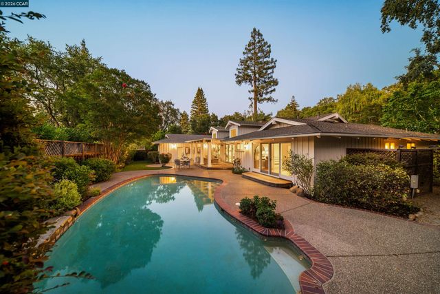 250 La Serena Ave, Alamo, CA 94507