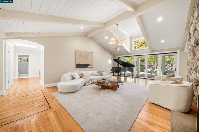 250 La Serena Ave, Alamo, CA 94507
