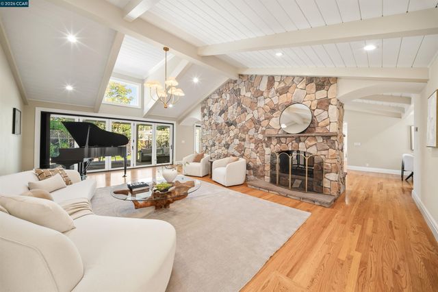 250 La Serena Ave, Alamo, CA 94507