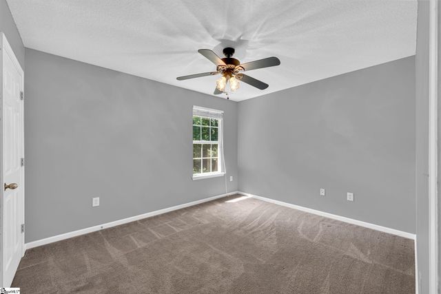 107 Lochenshire Place, Belton, SC 29627