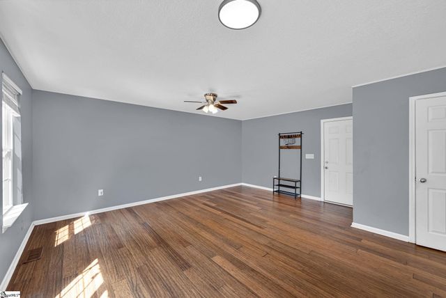 107 Lochenshire Place, Belton, SC 29627
