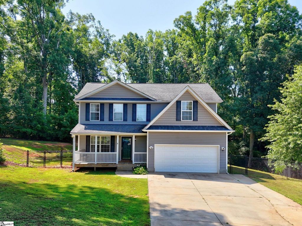 107 Lochenshire Place, Belton, SC 29627