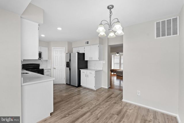 8307 EWING PL, Manassas, VA 20109