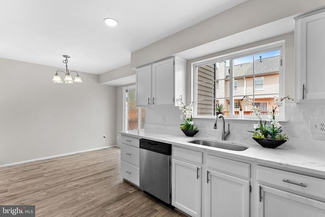 8307 EWING PL, Manassas, VA 20109